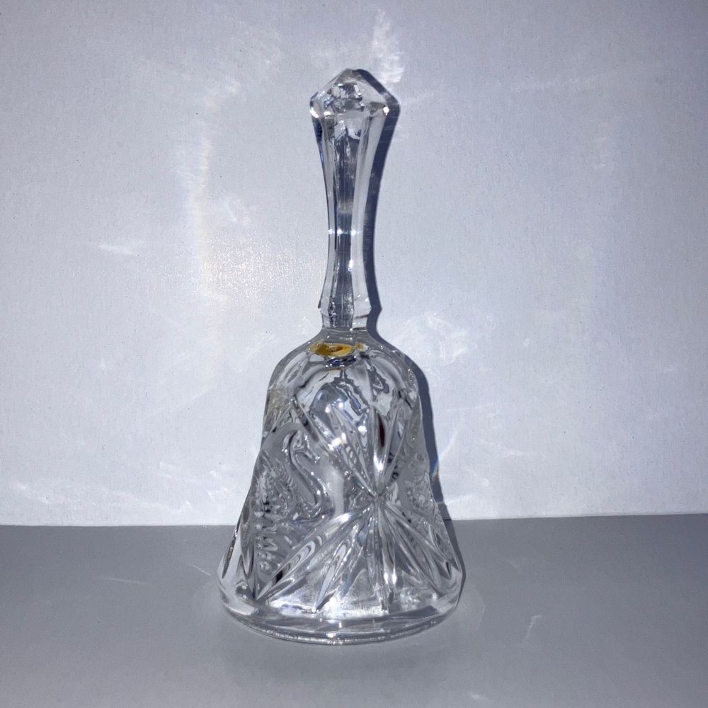 Crystal Hand Bell with Swan and Starburst Design‎ 5”